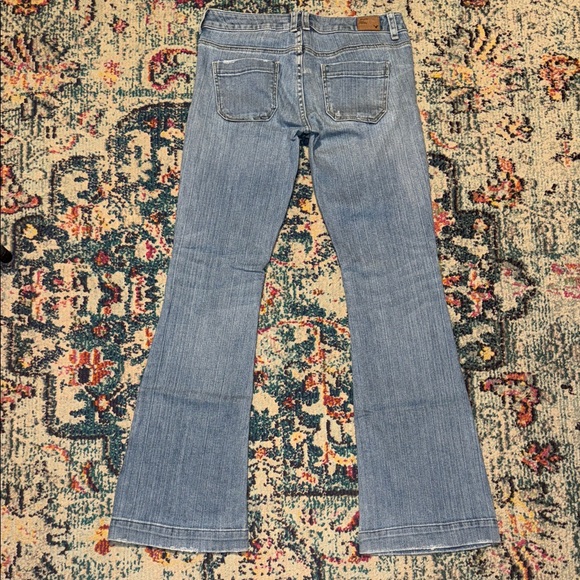 American Eagle Flare Jeans - Picture 2 of 6